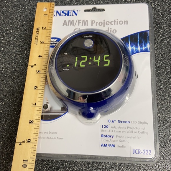 Jensen AM/FM Projection Clock Radio - Picture 8 of 8